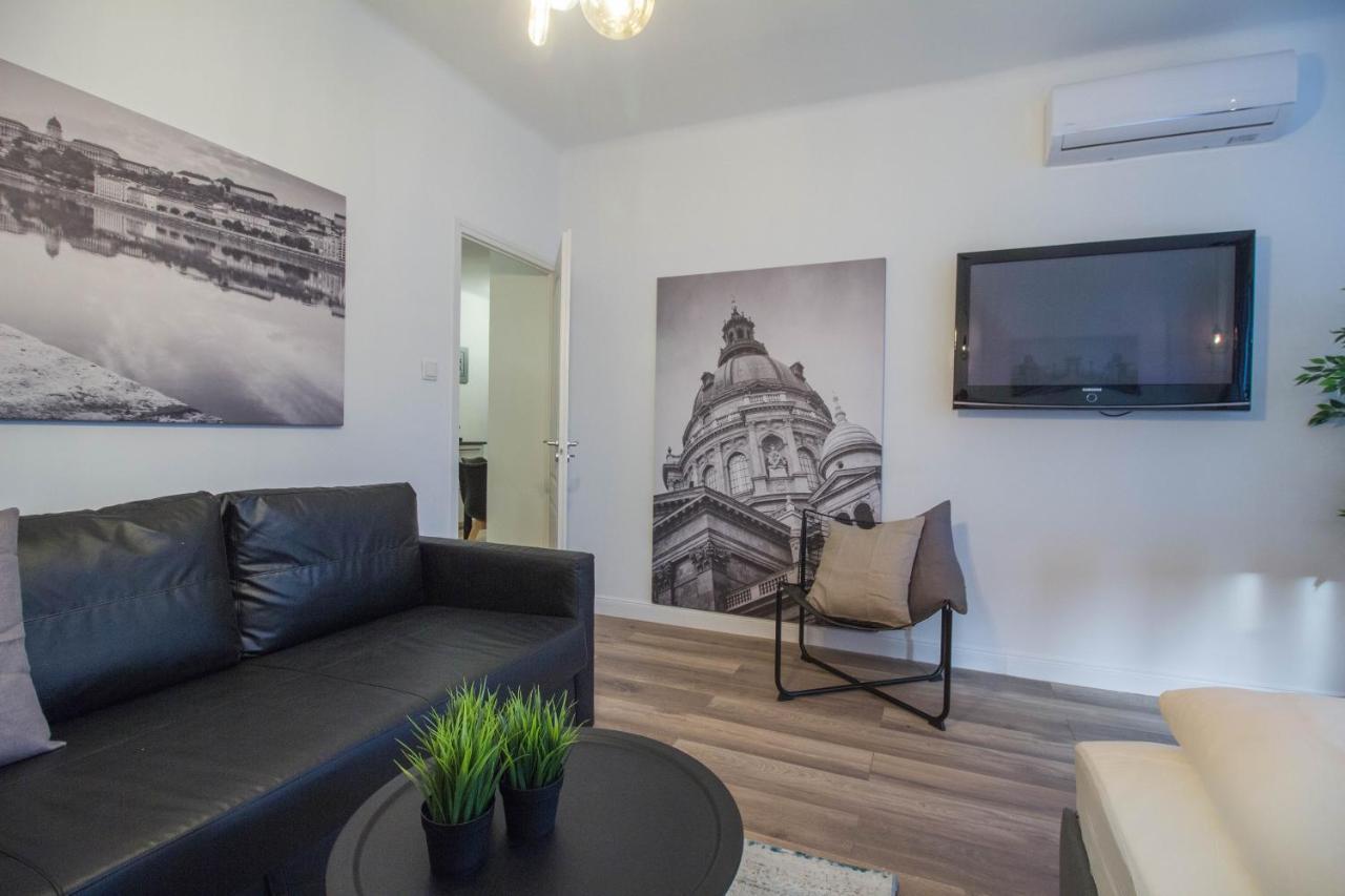Standard Apartment By Hi5 - Madach Budapest Exteriör bild